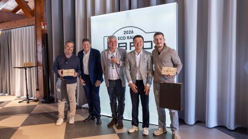 EBRO pone a prueba su gama electrificada en un Eco Rally