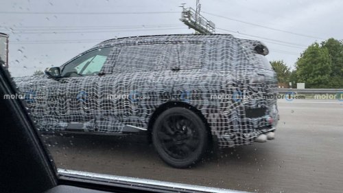 We Spotted the New BMW X7 Testing in Germany