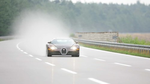 20 Years Later, The Bugatti Veyron Is Cooler Than Ever