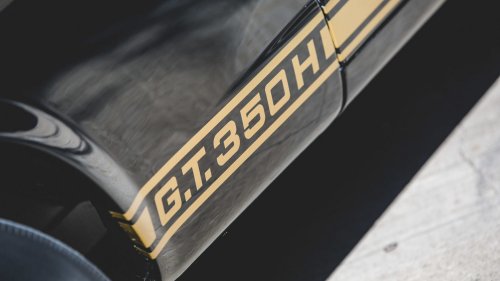 'No Apple CarPlay:' Man’s Ford Doesn't Have Cupholders, a Radio, or a Backseat. Why Won’t He Sell It?