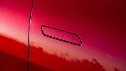 Cina Mungkin Melarang Gagang Pintu yang Tersembunyi