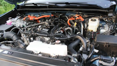 Toyota Driver Pulls Wake Boarder in Hurricane Floodwaters. Then People Point Out This Surprising Risk