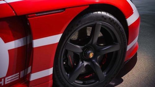 Alles auf Rot: Porsche Carrera GT bekommt Salzburg-Design