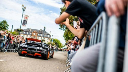 Hommage à une icône : 20 ans de Veyron célébrés à Molsheim lors du Festival Bugatti