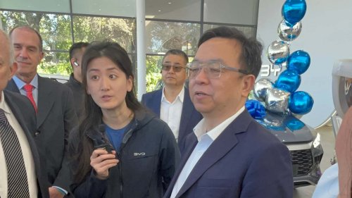 La plana mayor de BYD viajó desde China para entregar sus primeros autos en Argentina