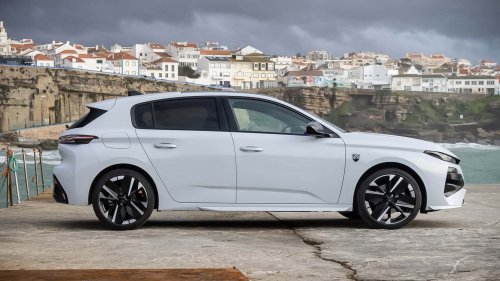 +12% en ventas y cuarta marca del mercado: así fue el 2025 de Peugeot en España