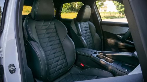 Peugeot E-3008 (2025) im Dauertest: Starkes Design, hoher Preis