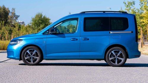 Volkswagen Caddy eHybrid, al volante: ¿esta furgoneta PHEV renta frente a la diésel?
