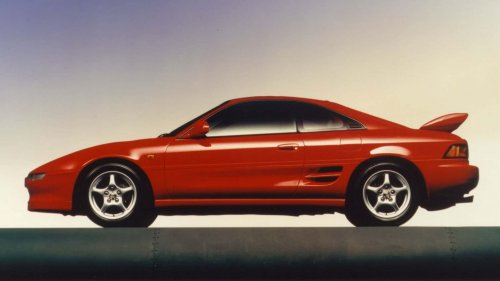 C’est officiel : Toyota prépare une nouvelle voiture à moteur central