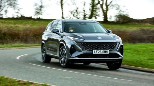 Voici le nouveau SUV hybride 7 places qui parcourt 100 km en électrique.