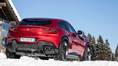 Ferrari podría crear un Purosangue V12 aún más potente