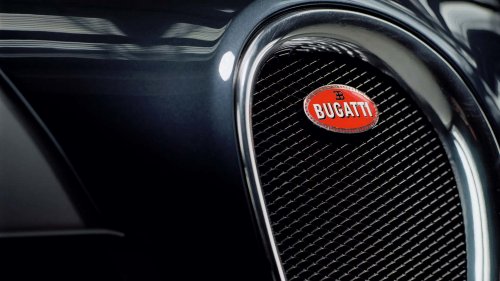 20 Years Later, The Bugatti Veyron Is Cooler Than Ever