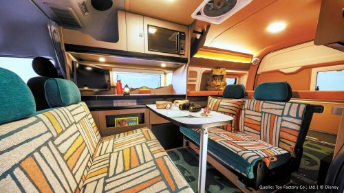 Offizieller Star-Wars-Camper: Darth Vaders Todesstern auf Rädern