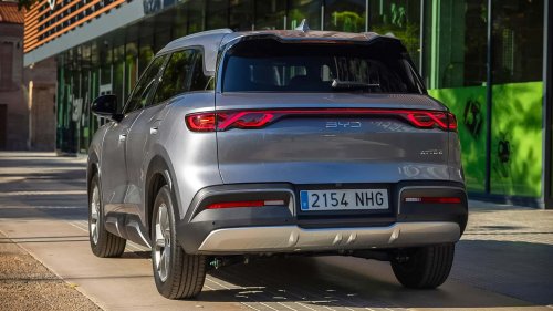 Le BYD Atto 2 reçoit une batterie plus grande pour une autonomie allant jusqu'à 430 km