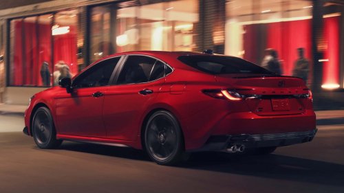 Houston Woman Buys Toyota Camry In 3 Days On Her Own. Then She Gives Tips for Women Buying a Car for the First