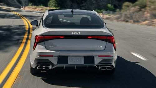 'So Apparently Recalls Are Optional Now:' Woman Buys New Kia. 4 Days Later, It Begins Giving Out When She Hits 60 Mph