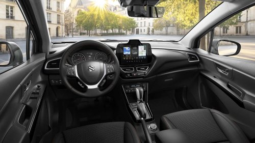 Suzuki Vitara et S-Cross optent pour le noir avec la série spéciale Kuro