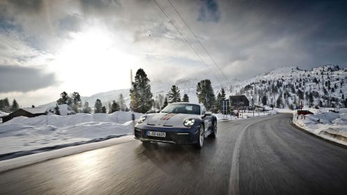 El Porsche 911 Dakar se toma unos días de descanso en los Dolomitas