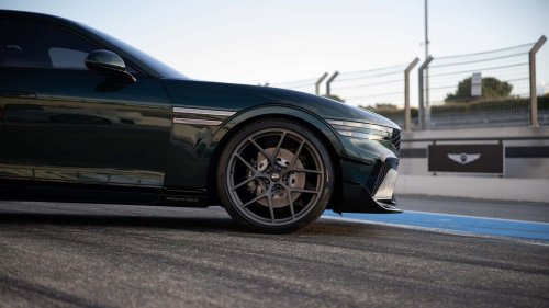 Car Designer Claims People Will Grow Tired of SUVs