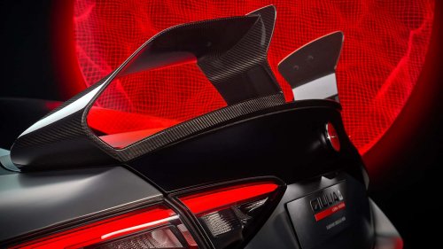 Alfa Romeo Giulia Quadrifoglio Luna Rossa: Selten und stark