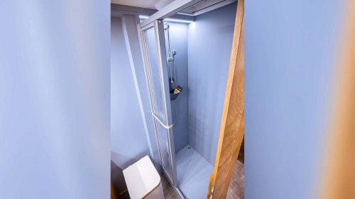 Sechs Meter, Allrad, Alkoven: Was der Dopfer 332 A anders macht