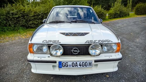Au volant de l'Opel Ascona 400 Basis Groupe 4 de 1981