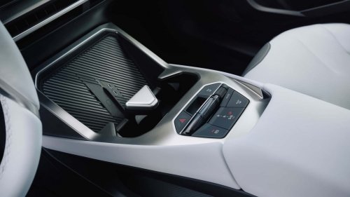 BMW iX3 2026, cómo es el interior del nuevo SUV