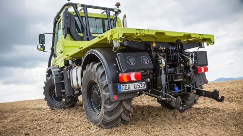 Drei neue Unimog für die Landwirtschaft