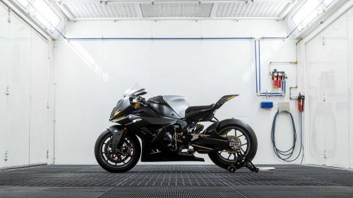 Superbike Baru dari BMW Padukan Tenaga dan Desain Indah