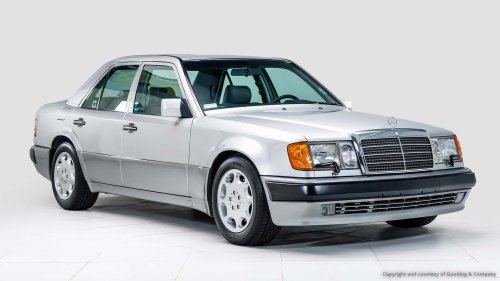 Jerry Seinfelds Mercedes 500 E für astronomische Summe verkauft