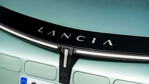 Lancia Ypsilon Elettrica 2026, un utilitario cero emisiones con mucho estilo