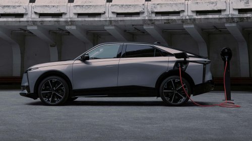 DS Nº8 coche de lujo único con máxima calidad y 8 años de garantía