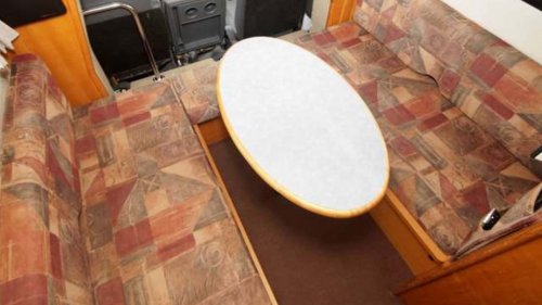 Las autocaravanas de ocasión en Japón molan: mira esta Mazda Bongo Camper