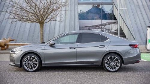 Skoda Superb iV (2026): Stärkerer Plug-in-Hybrid für die Limousine