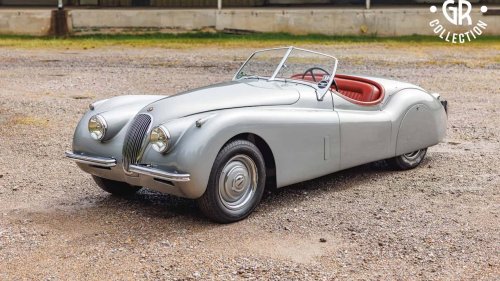 1 300 voitures classiques laissées dans l'oubli vendues aux enchères