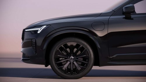 Volvo XC90 Black Edition (2025): Flaggschiff trägt jetzt schwarz