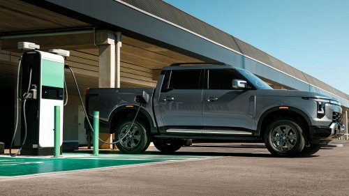 El pick-up de Santana, ya en fotos, también es diésel