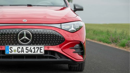 Mercedes-Benz CLA 2025: conducimos la cautivadora berlina