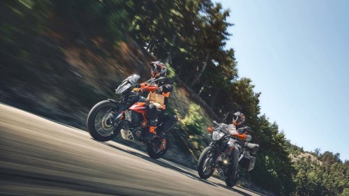 Llamada a revisión para las KTM 390 Adventure, Husqvarna Vitpilen y Svartpilen