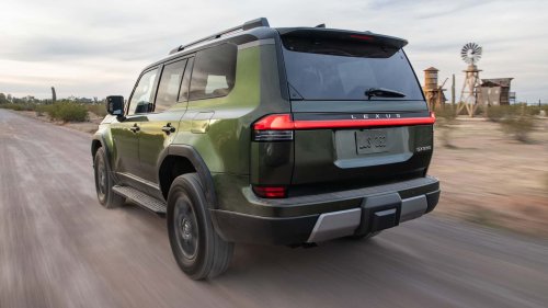 Woman Goes to Lexus Dealership. She’s Shaken When She Learns How Much This 2025 Model Costs Monthly to Lease