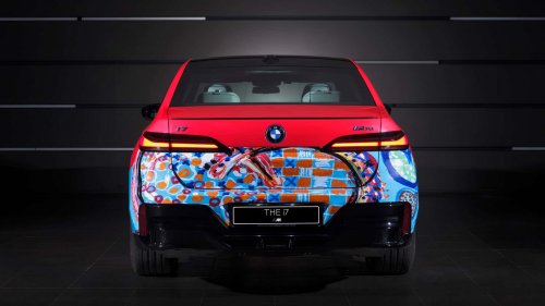 BMW i7 als mobile Leinwand auf der Frieze Seoul 2025