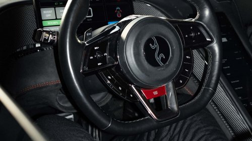 La Chinoise qui bat Bugatti atteint 496 km/h