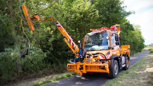 Drei neue Unimog für die Landwirtschaft