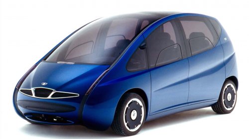 El Daewoo con retrovisores digitales y faros LED de los años 90