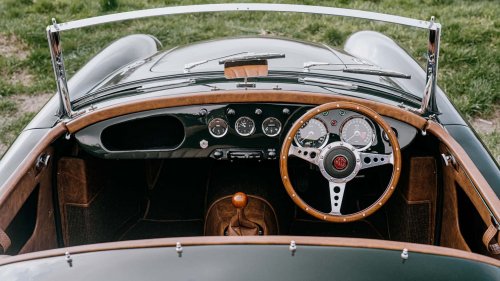 Restomod MGA Ini Memiliki Jiwa Miata, Hasilnya Brilian