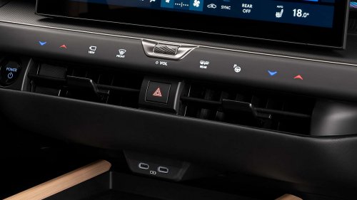 Lexus ES 2026: la berlina electrificada, ya a la venta en España