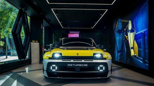 555 CV, 160.000 € y 270 km/h de velocidad punta: aún puedes comprar el nuevo Renault 5 Turbo 3E