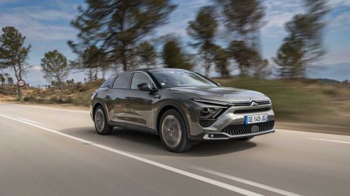 El Dacia Striker tiene rival: Citroën C5 X Hybrid, a precio de derribo