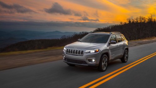 'No Engine Or Transmission Issues?': Illinois Uber Customer Gets Into 2019 Jeep Cherokee. Then He Sees the Odometer