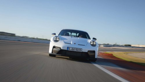 Porsche 911 GT3 Gets Custom Pirelli Tires for Even Sharper Track Performance